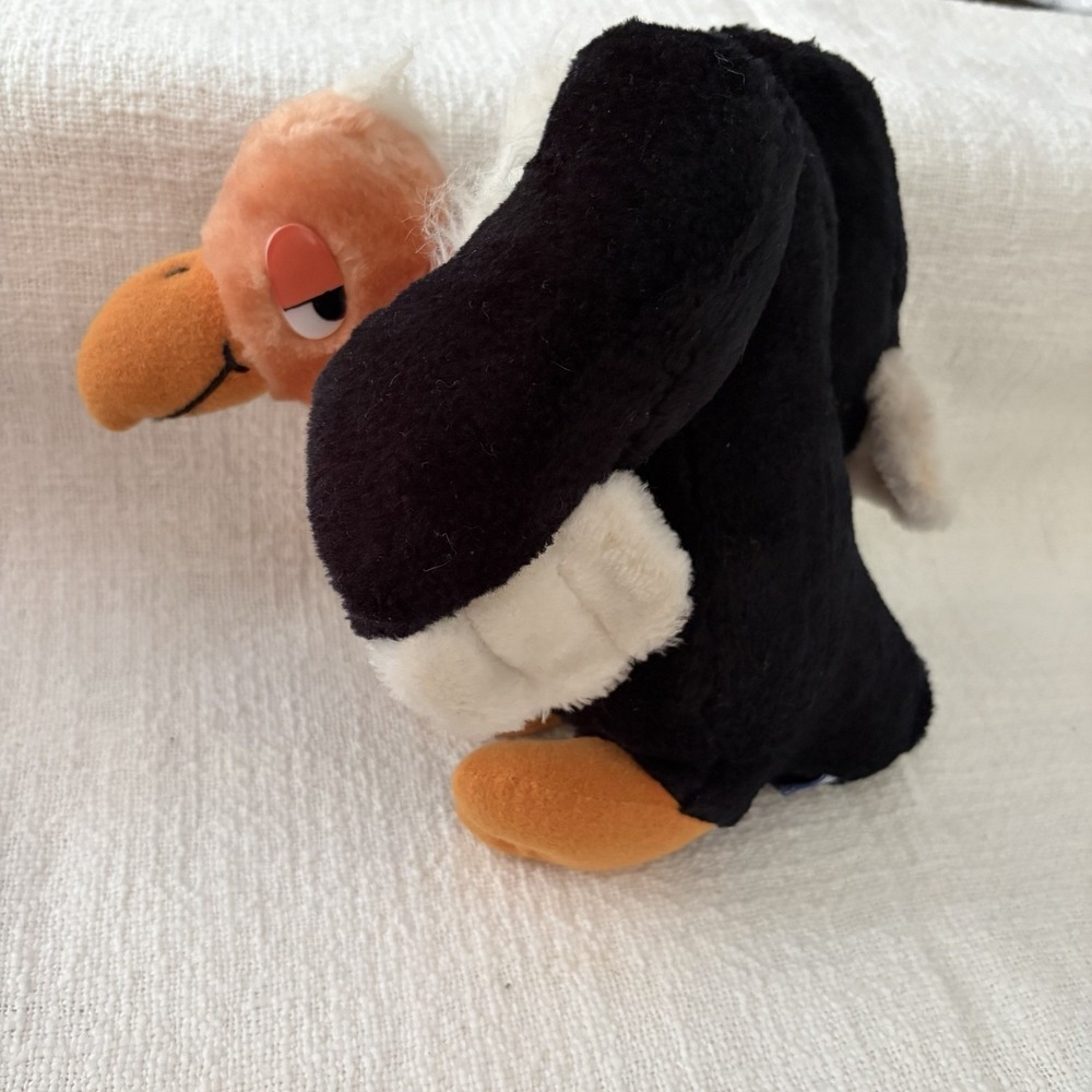Wallace & Co. Buzzy The Buzzard 6” Plush Vulture Buzzard on Duty 1982 Vintage